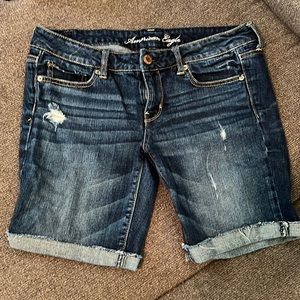Size 10 American eagle stretch shorts